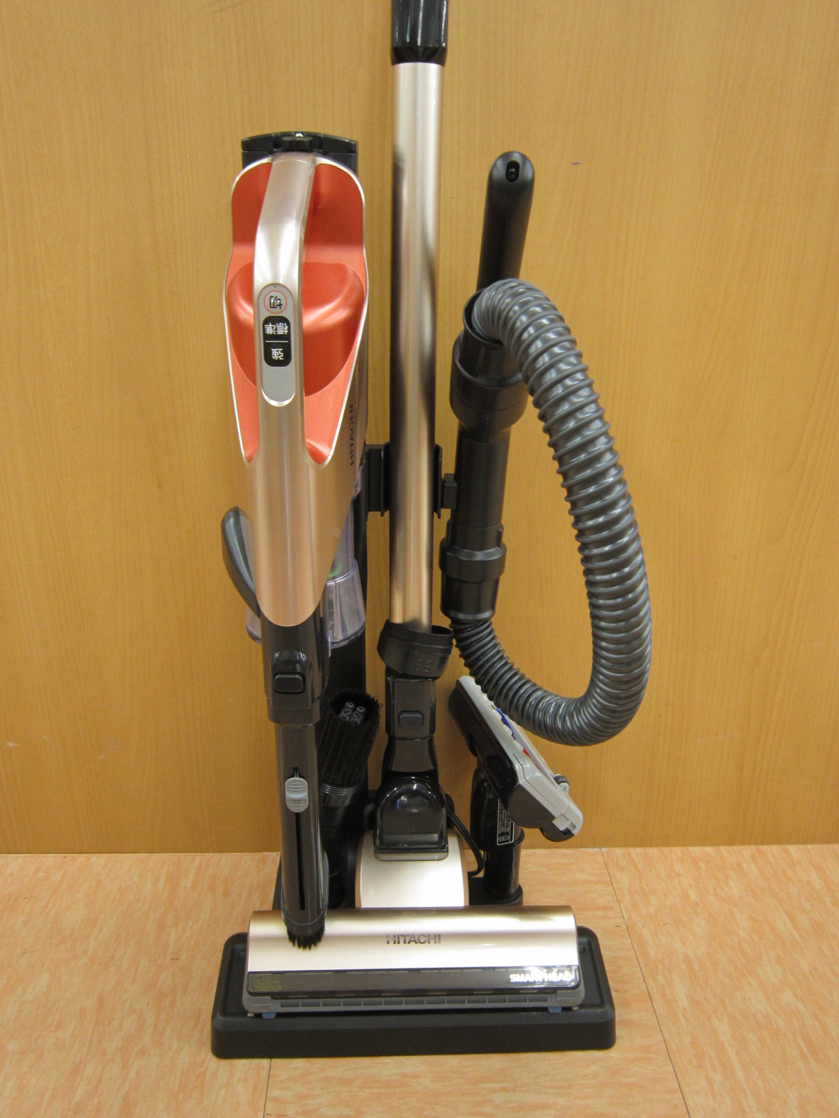 HITACHI 充電式掃除機 PV-BEH900 2018年式 【公式通販】